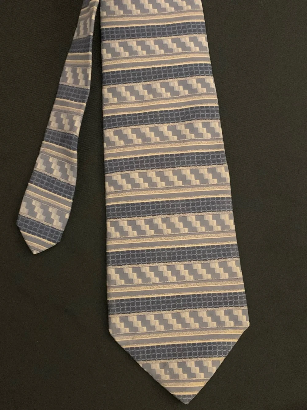 OSCAR de la RENTA 100% Silk Tie